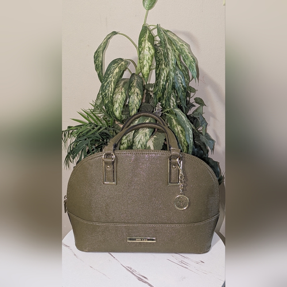 💥SALE💥Ann Klein Metallic Olive Satchel